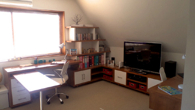 Sala De Tv Y Estudio ~ el lugar, dado que, además de ser sala de estudio, es una sala de tv Sala De Tv Y Estudio ~ el lugar, dado que, además de ser sala de estudio, es una sala de tv